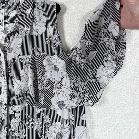 NY Collection Womens Cold-shoulder Tiered Ruffle Button-Down Tunic Plus Size 3X - Picture 3 of 7